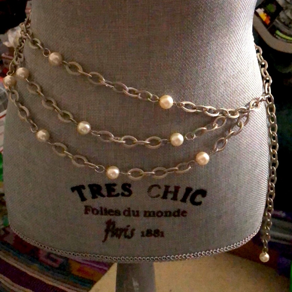 Vintage silver tone chain belt